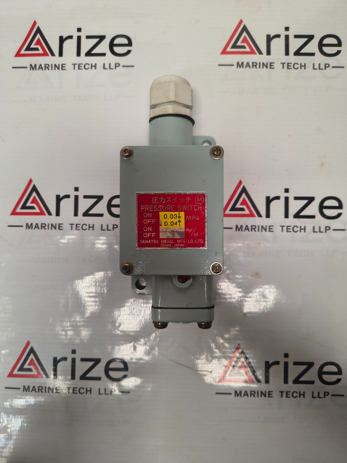 DAIHATSU DIESEL PRESSURE SWITCH 0.03 MPa NEW